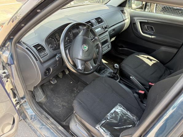 Skoda Fabia II Рестайлинг с пробегом 2011 года, цена 489 000 рублей, 195000 км, хэтчбек, Автокод Объявления