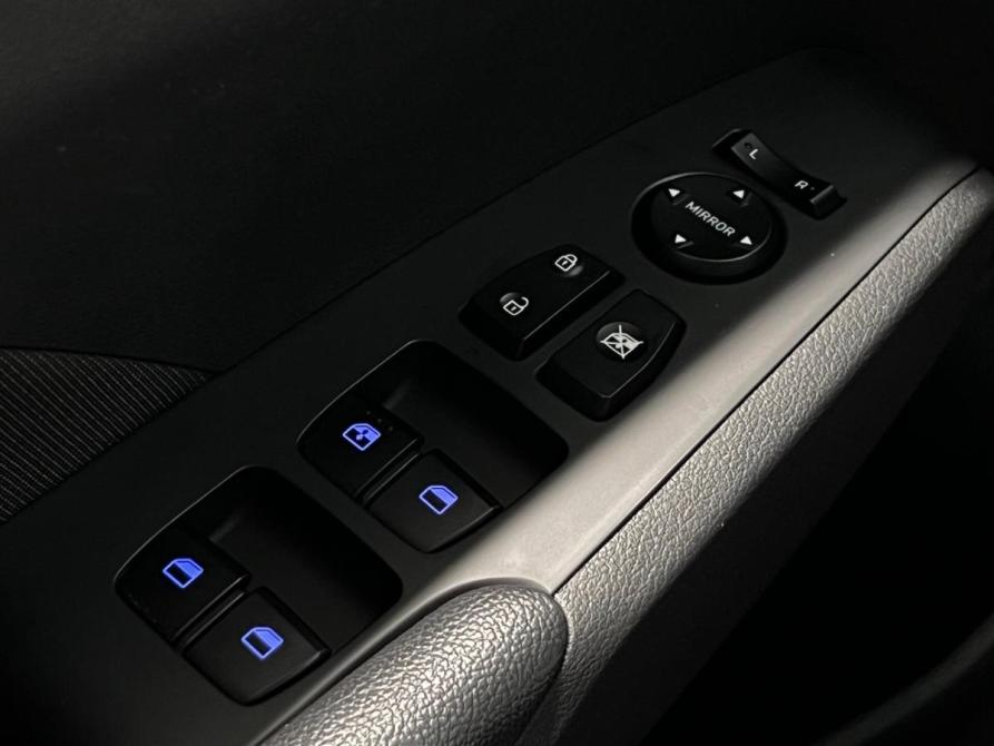 Hyundai Solaris II Санкт-Петербург  - изображение 12