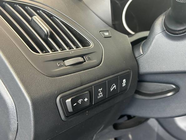 Hyundai ix35 I с пробегом 2010 года, цена 1 290 000 рублей, 75650 км, внедорожник, Автокод Объявления