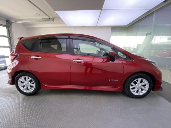 Nissan Note II Рестайлинг с пробегом 2018 года, цена 1 365 000 рублей, 174693 км, хэтчбек, Автокод Объявления