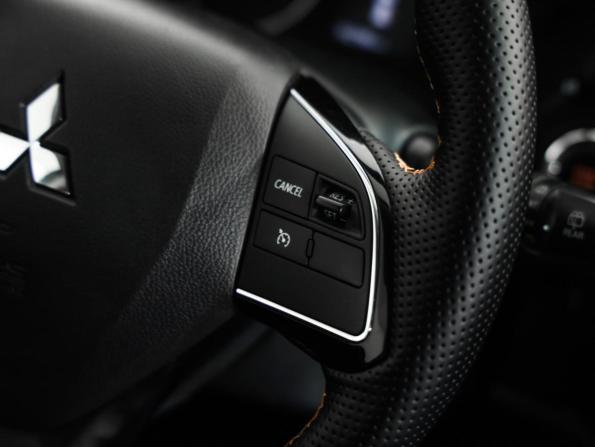 Mitsubishi Outlander III Рестайлинг 3 с пробегом 2019 года, цена 2 049 000 рублей, 102785 км, внедорожник, Автокод Объявления