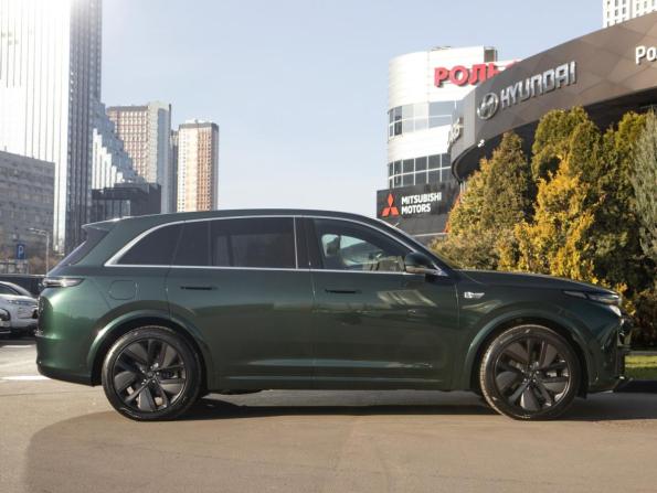 Li Auto (Lixiang) L7 I с пробегом 2023 года, цена 6 198 000 рублей, 941 км, внедорожник, Автокод Объявления