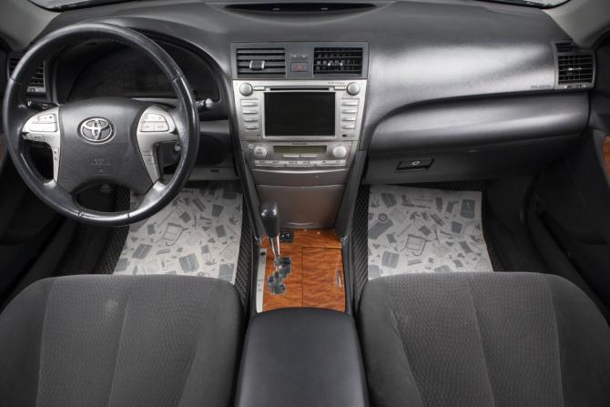 Toyota Camry VI (XV40) Рестайлинг с пробегом 2010 года, цена 1 109 000 рублей, 335236 км, седан, Автокод Объявления