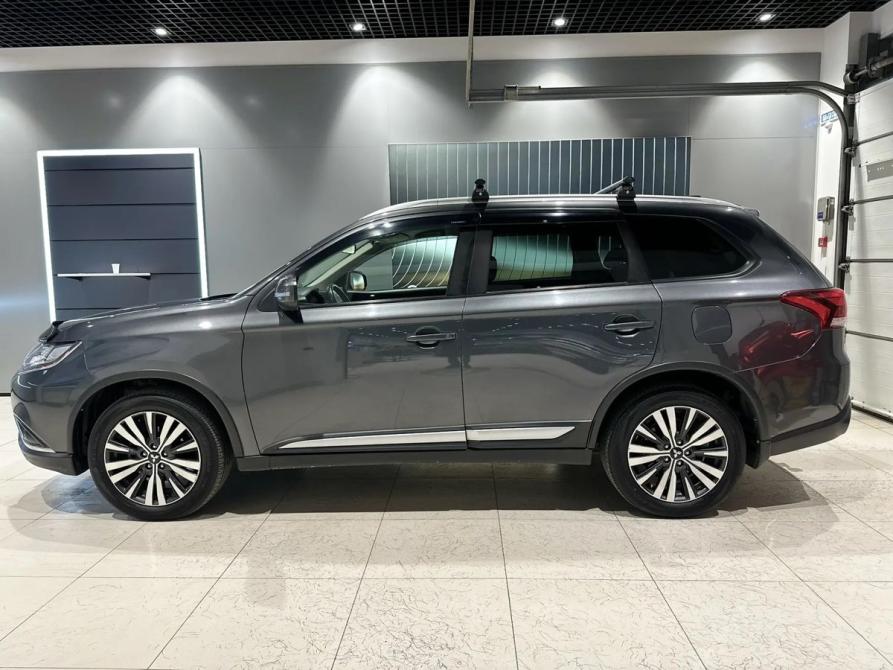 Mitsubishi Outlander III Рестайлинг 3 Новосибирск  - изображение 9