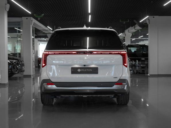 Kia Carnival IV Рестайлинг с пробегом 2024 года, цена 5 700 000 рублей, 23236 км, минивэн, Автокод Объявления