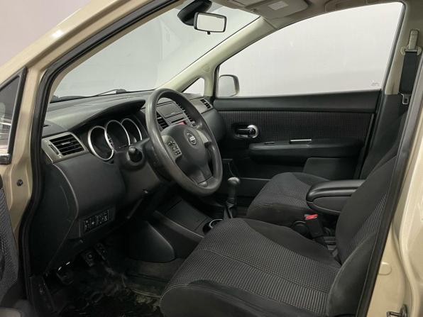 Nissan Tiida I Рестайлинг с пробегом 2013 года, цена 890 000 рублей, 90126 км, хэтчбек, Автокод Объявления