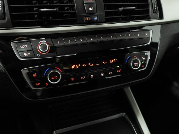 BMW 1 серии II (F20/F21) Рестайлинг 2 с пробегом 2018 года, цена 2 149 700 рублей, 68900 км, хэтчбек, Автокод Объявления