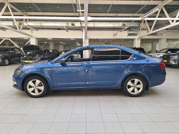 Skoda Octavia III (A7) Рестайлинг с пробегом 2020 года, цена 1 299 000 рублей, 129246 км, лифтбек, Автокод Объявления