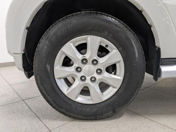 Mitsubishi Pajero IV Рестайлинг 2 с пробегом 2018 года, цена 3 200 000 рублей, 142613 км, внедорожник, Автокод Объявления