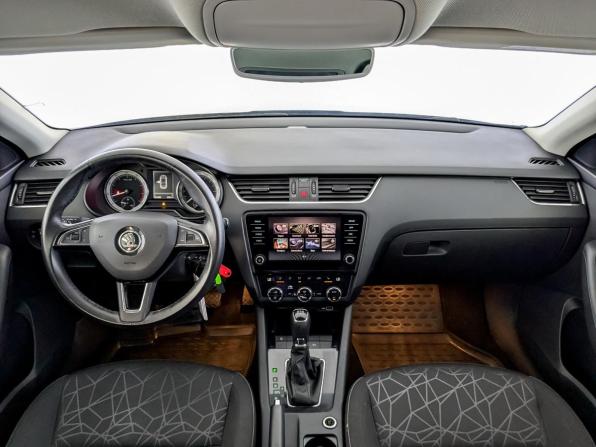 Skoda Octavia III (A7) Рестайлинг с пробегом 2019 года, цена 1 970 000 рублей, 104479 км, лифтбек, Автокод Объявления