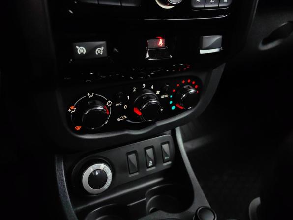 Renault Duster I Рестайлинг с пробегом 2015 года, цена 1 085 000 рублей, 137434 км, внедорожник, Автокод Объявления