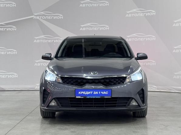 Kia Rio IV Рестайлинг с пробегом 2021 года, цена 1 599 000 рублей, 79000 км, седан, Автокод Объявления