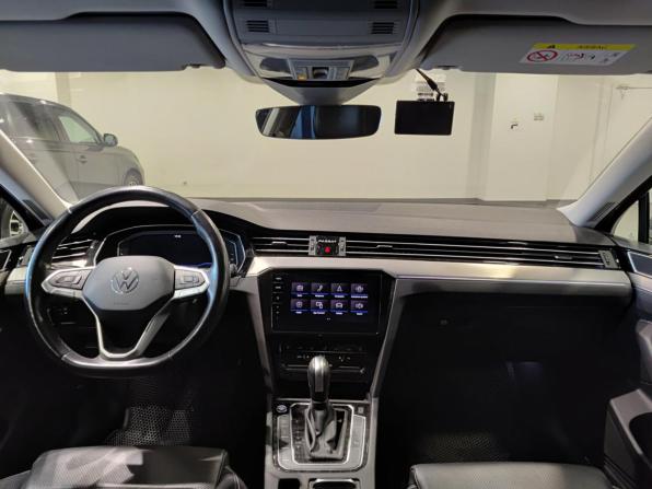Volkswagen Passat B8 Рестайлинг с пробегом 2020 года, цена 3 530 000 рублей, 75031 км, седан, Автокод Объявления