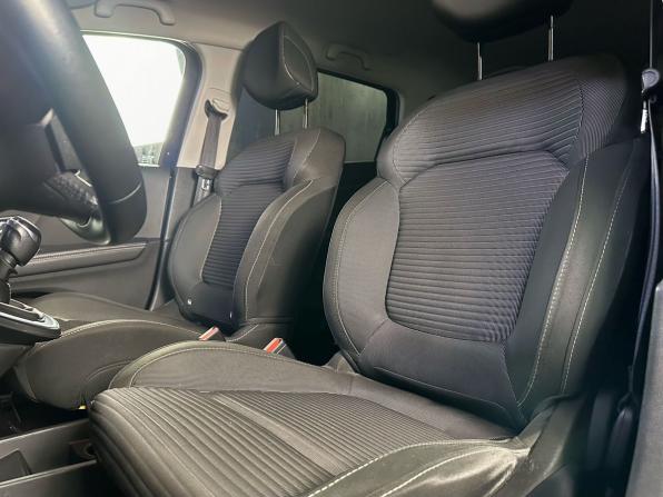 Renault Scenic IV с пробегом 2018 года, цена 1 650 000 рублей, 139000 км, компактвэн, Автокод Объявления