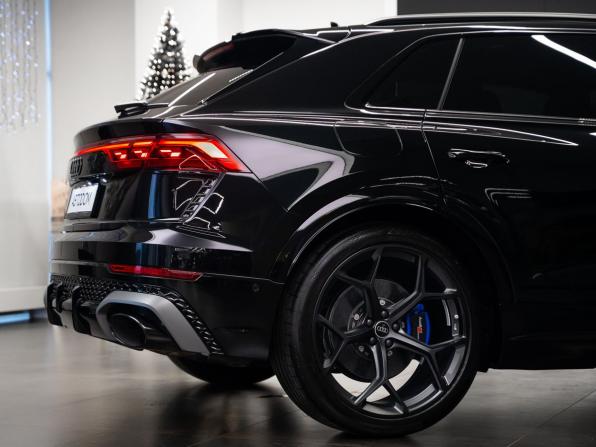 Audi RS Q8 I Рестайлинг с пробегом 2024 года, цена 24 900 000 рублей, 40 км, внедорожник, Автокод Объявления