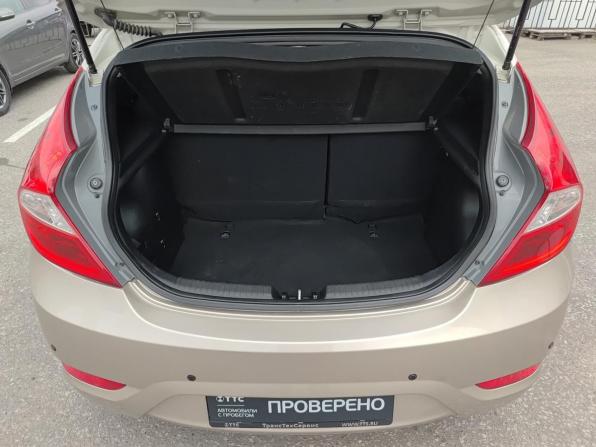 Hyundai Solaris I с пробегом 2014 года, цена 725 000 рублей, 153318 км, хэтчбек, Автокод Объявления