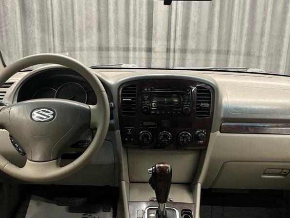Suzuki XL7 I Рестайлинг с пробегом 2004 года, цена 630 000 рублей, 244570 км, внедорожник, Автокод Объявления