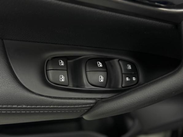 Nissan Qashqai II Рестайлинг с пробегом 2021 года, цена 2 390 000 рублей, 45701 км, внедорожник, Автокод Объявления