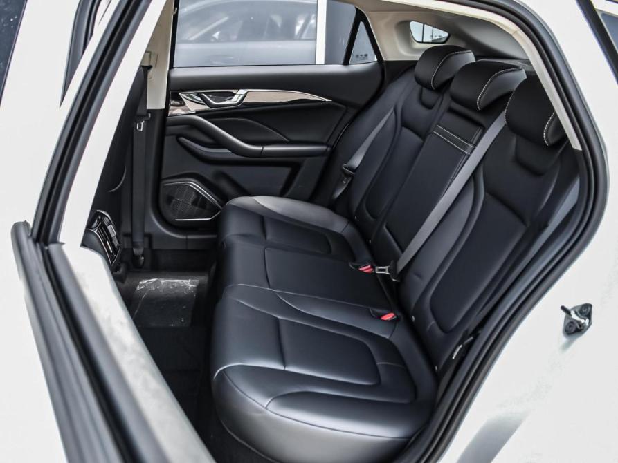 FAW Bestune B70 I Краснодар  - изображение 9