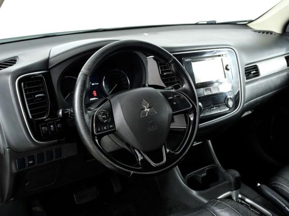 Mitsubishi Outlander III Рестайлинг 2 с пробегом 2015 года, цена 1 348 000 рублей, 238094 км, внедорожник, Автокод Объявления