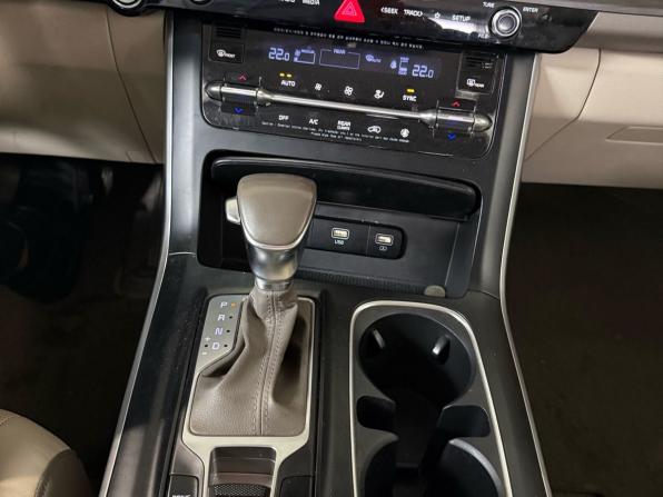 Kia Carnival IV с пробегом 2020 года, цена 3 560 000 рублей, 123955 км, минивэн, Автокод Объявления