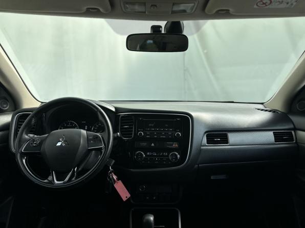 Mitsubishi Outlander III Рестайлинг 2 с пробегом 2018 года, цена 1 990 000 рублей, 148915 км, внедорожник, Автокод Объявления
