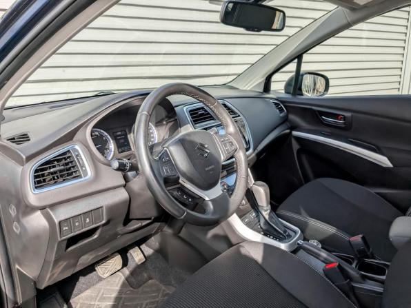 Suzuki SX4 II (S-Cross) Рестайлинг с пробегом 2019 года, цена 1 960 000 рублей, 69818 км, хэтчбек, Автокод Объявления