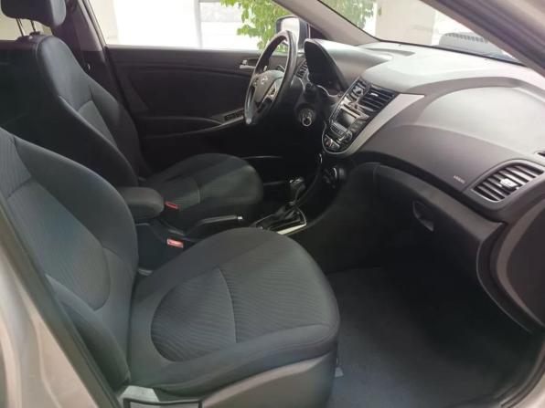 Hyundai Solaris I Рестайлинг с пробегом 2015 года, цена 943 000 рублей, 171125 км, седан, Автокод Объявления