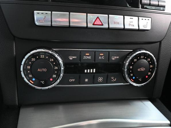 Mercedes-Benz C-Класс III (W204) Рестайлинг с пробегом 2013 года, цена 1 899 000 рублей, 161418 км, седан, Автокод Объявления