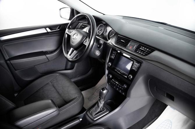 Skoda Rapid I Рестайлинг с пробегом 2019 года, цена 1 399 000 рублей, 117239 км, лифтбек, Автокод Объявления
