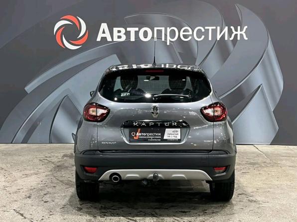 Renault Kaptur I с пробегом 2017 года, цена 1 225 000 рублей, 187200 км, внедорожник, Автокод Объявления