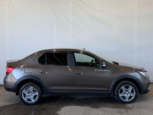 Renault Logan II Рестайлинг с пробегом 2019 года, цена 1 030 000 рублей, 67183 км, седан, Автокод Объявления