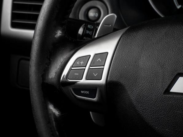 Mitsubishi Outlander II Рестайлинг с пробегом 2011 года, цена 949 000 рублей, 307546 км, внедорожник, Автокод Объявления
