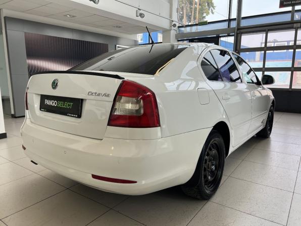 Skoda Octavia II (A5) Рестайлинг с пробегом 2012 года, цена 749 000 рублей, 208000 км, лифтбек, Автокод Объявления