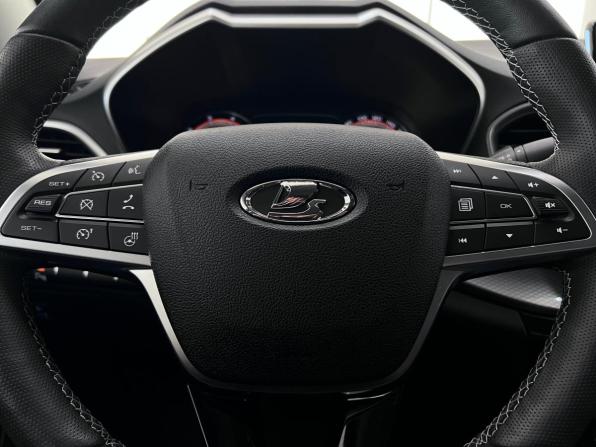 Lada (ВАЗ) Vesta I Рестайлинг (NG) с пробегом 2024 года, цена 1 430 000 рублей, 13990 км, седан, Автокод Объявления