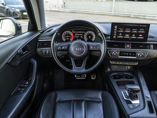 Audi A4 V (B9) Рестайлинг с пробегом 2020 года, цена 3 319 000 рублей, 94000 км, седан, Автокод Объявления