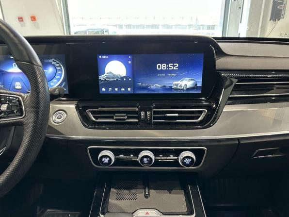 Hongqi HS5 I Рестайлинг с пробегом 2024 года, цена 3 360 000 рублей, 31589 км, внедорожник, Автокод Объявления