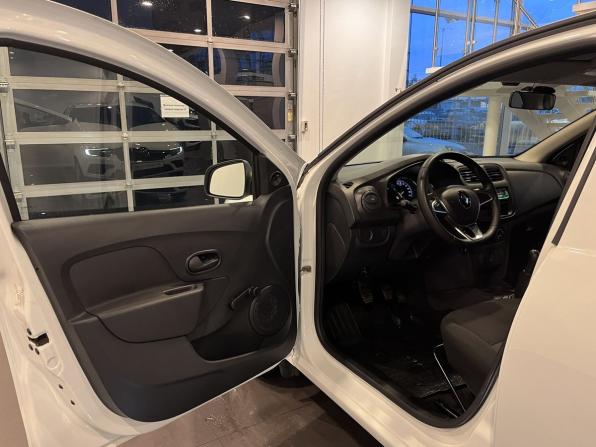 Renault Logan II Рестайлинг с пробегом 2020 года, цена 1 000 000 рублей, 87989 км, седан, Автокод Объявления