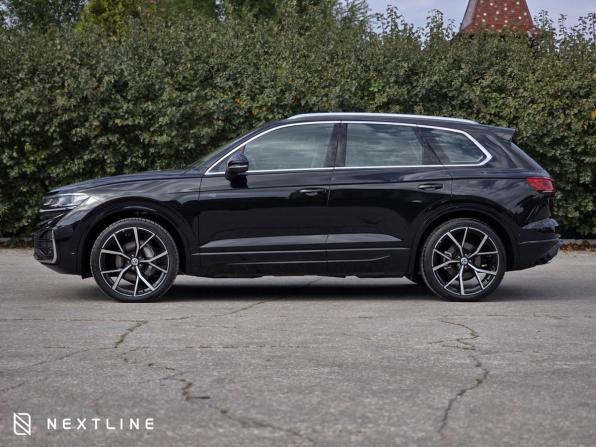 Новый Volkswagen Touareg III Рестайлинг 2025 года, цена 8 390 000 рублей, внедорожник, Автокод Объявления