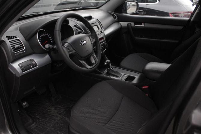 Kia Sorento II Рестайлинг с пробегом 2013 года, цена 1 695 000 рублей, 170138 км, внедорожник, Автокод Объявления