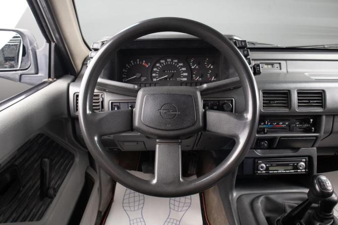 Opel Frontera A с пробегом 1993 года, цена 509 000 рублей, 143600 км, внедорожник, Автокод Объявления