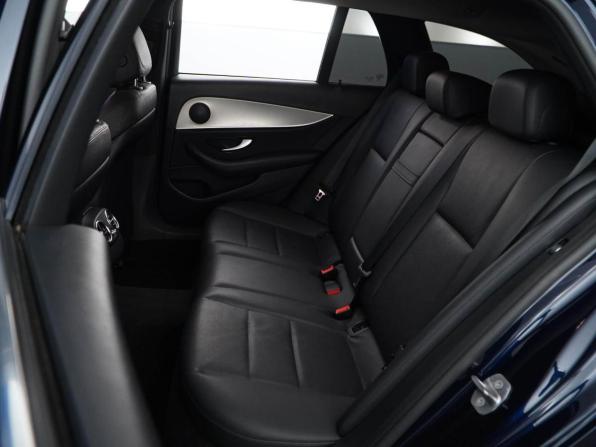 Mercedes-Benz E-Класс V (W213 S213 C238) с пробегом 2017 года, цена 2 351 055 рублей, 84474 км, универсал, Автокод Объявления
