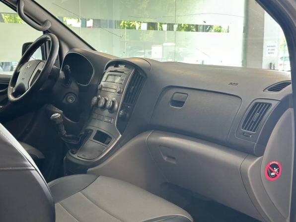 Hyundai H-1 II с пробегом 2008 года, цена 1 215 000 рублей, 244696 км, минивэн, Автокод Объявления