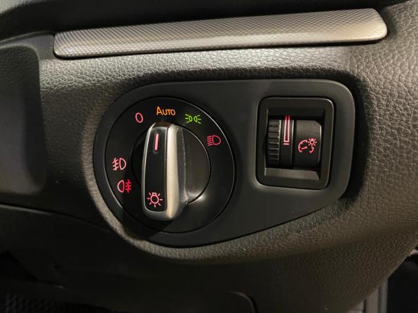 Volkswagen Sharan II с пробегом 2011 года, цена 1 365 000 рублей, 144073 км, минивэн, Автокод Объявления