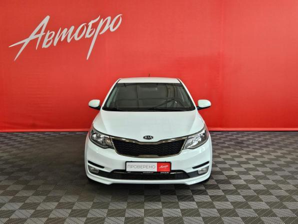 Kia Rio III Рестайлинг с пробегом 2016 года, цена 1 049 000 рублей, 135822 км, седан, Автокод Объявления