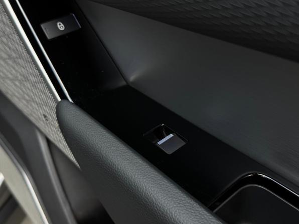 Land Rover Range Rover Velar I с пробегом 2019 года, цена 4 150 000 рублей, 86000 км, внедорожник, Автокод Объявления