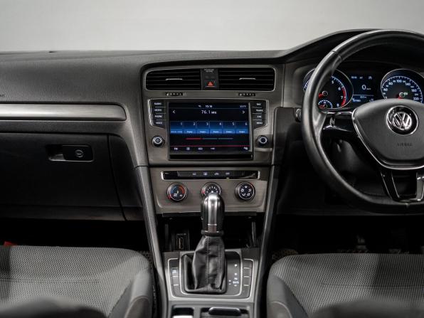 Volkswagen Golf VII с пробегом 2013 года, цена 950 000 рублей, 167480 км, универсал, Автокод Объявления