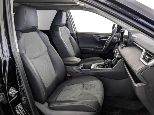 Toyota RAV4 V (XA50) с пробегом 2024 года, цена 4 040 000 рублей, 16566 км, внедорожник, Автокод Объявления