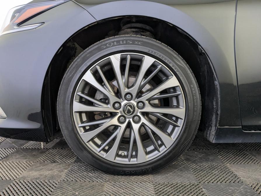 Lexus ES VII Москва  - изображение 18