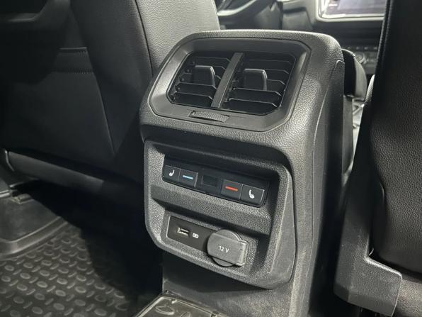 Volkswagen Tiguan II с пробегом 2019 года, цена 3 599 000 рублей, 78000 км, внедорожник, Автокод Объявления